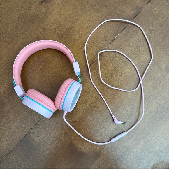 New Bee Girls Youth Headphones Pink - Picture 1 of 3